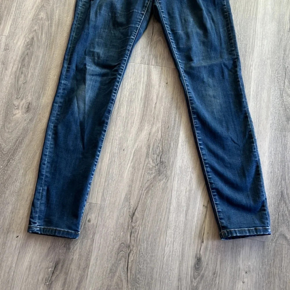 William rast slim leg jeans  size 4 - Picture 4 of 14